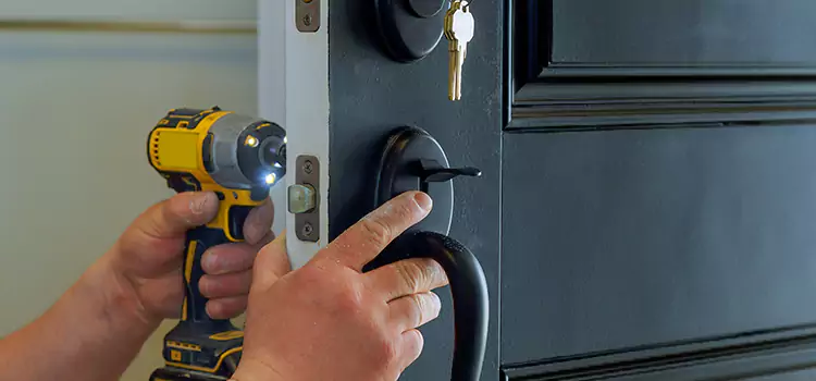 Commercial Door Lock Installation Central Islip