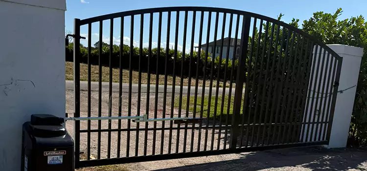 Driveway Fence Repair Central Islip